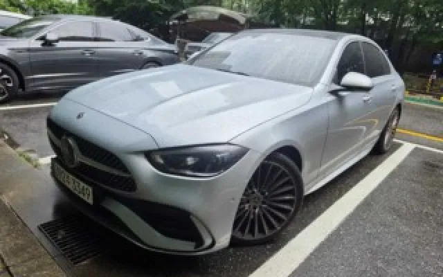 인천자동차중고매매 C클래스 W206 C300 4MATIC AMG 라인 매물 사진 16 - 2023/08 29,738km