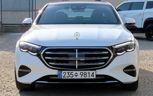 인천자동차중고매매 E-클래스 W214 E350 e 4MATIC 매물 사진 19 - 2025/05 9,782km
